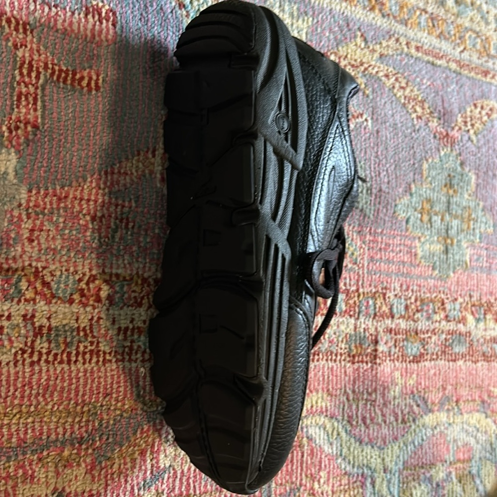 Brooks Sneakers - image 2